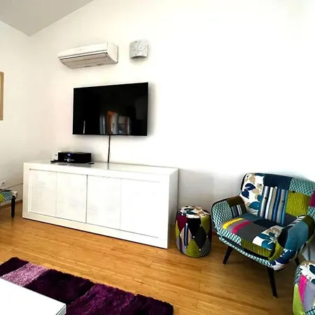 Exclusive Penthouse On 100 Square Only 70 M From The Sea