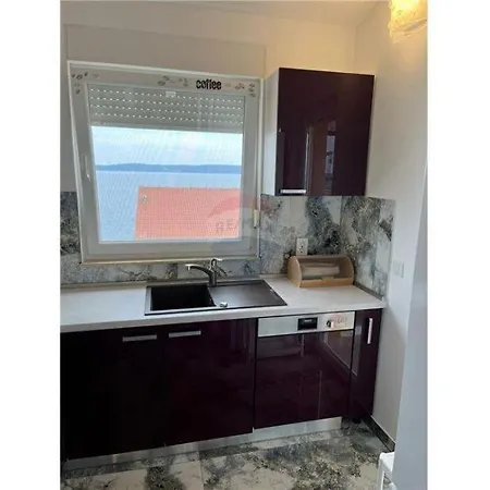 Exclusive Penthouse On 100 Square Only 70 M From The Sea Apartment