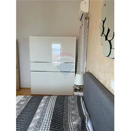 Apartment Exclusive Penthouse On 100 Square Only 70 M From The Sea Trogir