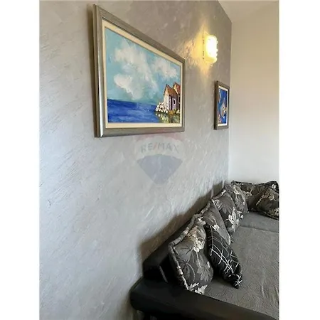 Exclusive Penthouse On 100 Square Only 70 M From The Sea Trogir