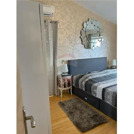 Exclusive Penthouse On 100 Square Only 70 M From The Sea *